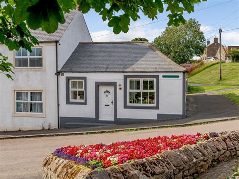 Embleton, Northumberland, self catering property - Sleeps 4, 2 dogs