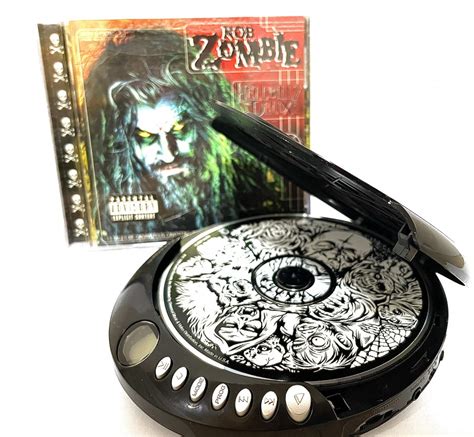 Rob Zombie - Hellbilly Deluxe CD Photo | Metal Kingdom