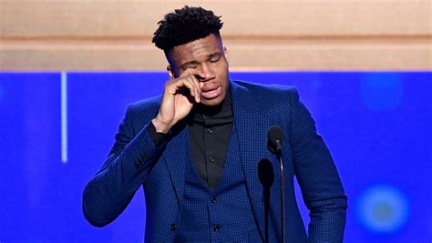 NBA MVP: Giannis Antetokounmpo gives emotional acceptance speech