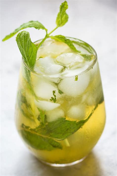 Lemon Mint Julep Cocktail Recipe — Eatwell101