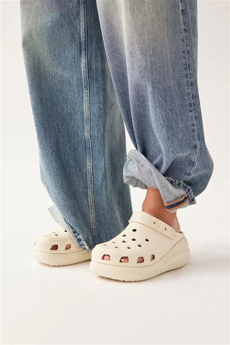 Crocs Classic Crush Clog | Urban Outfitters