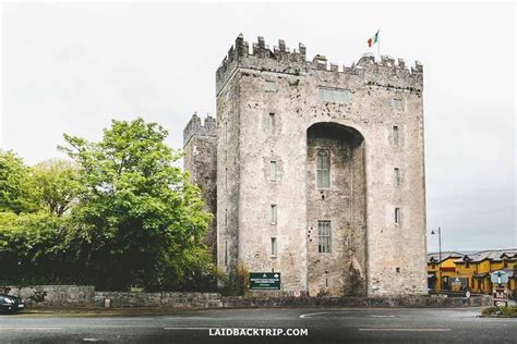 A Guide to Bunratty Castle and Folk Park — LAIDBACK TRIP