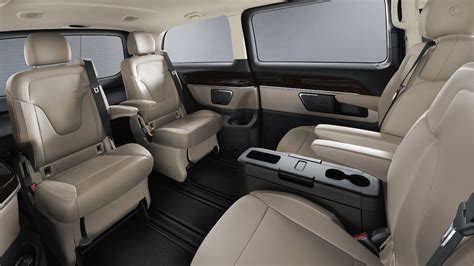 Mercedes-Benz Launches Luxury MPV V-Class In India - TechStory