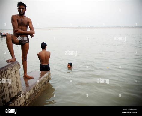 Ganges river, Varanasi, Uttar Pradesh, India Stock Photo - Alamy