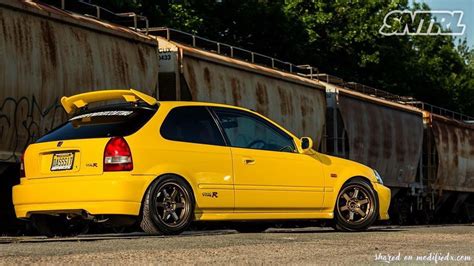 Custom yellow Honda Civic Ek9 Type R - ModifiedX | Honda civic vtec, Honda civic hatchback ...