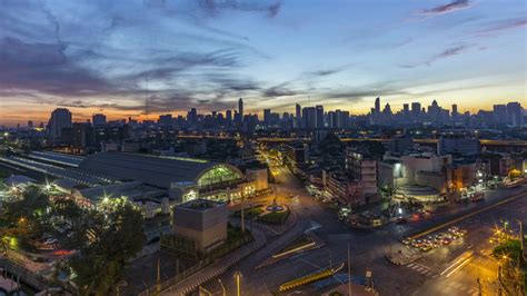 Time-lapse night to day Morning sunrise in Bangkok 1621938 Stock Video ...