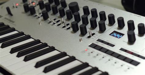 Korg Minilogue Synthesizer Review – The Affordable Polyphonic Analog Synth You’ve Been Waiting ...