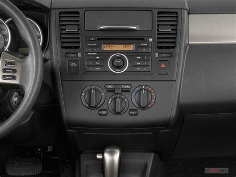 2009 Nissan Versa: 11 Interior Photos | U.S. News