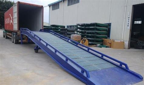 Forklift RAMPS for Containers Portable forklift Ramp - Forklift yard ramp