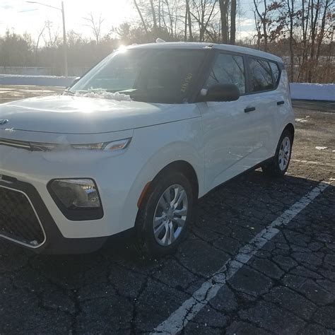 Jason's 2021 Kia Soul LX Review - Gearbox Car Reviews