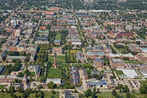 The power of a name | College of Liberal Arts & Sciences at Illinois