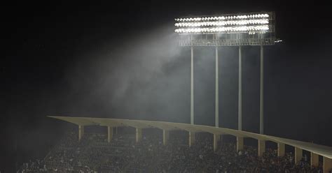 Dodgers home opener at night is a rarity at Dodger Stadium - True Blue LA