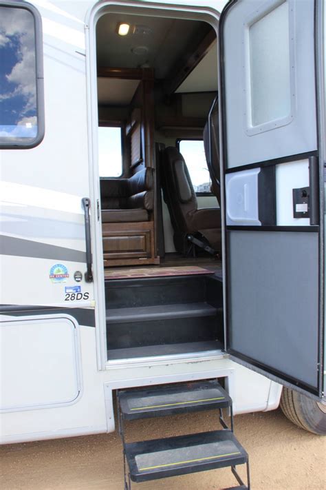 Class A RV Rental - Class A Motorhome Rental - 2015 Forest River FR3