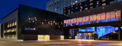 Fun Family Staycation at Radisson Blu (Mall of America) - Real ...