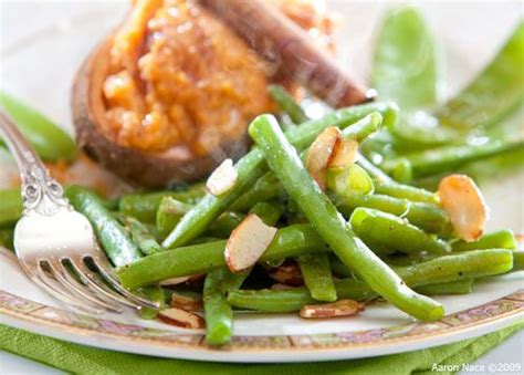 ejotes con almendras | Roasted almonds, Food, Green beans