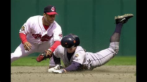 PHOTOS: Cleveland Indians' uniforms throughout the years | wkyc.com