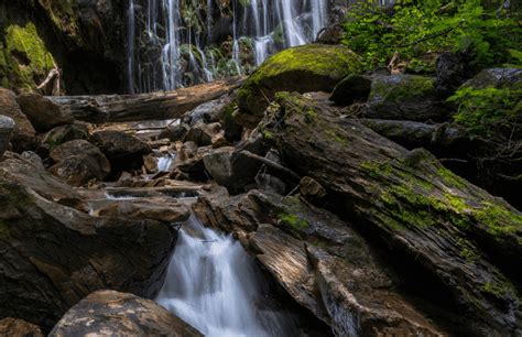 10 Gorgeous Waterfalls Near Boone NC (+Map)