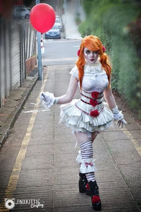 These Pennywise Cosplays Will Both Intrigue And Confuse You | Cosplay ...