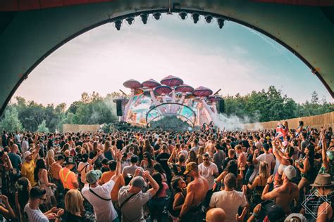 The 16 Incredible Stages of Tomorrowland Weekend 1 - Festival Squad