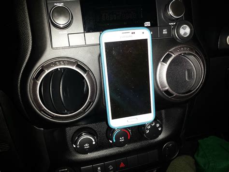 GPS/ Phone mount for Center dashboard? | Jeep Wrangler Forum