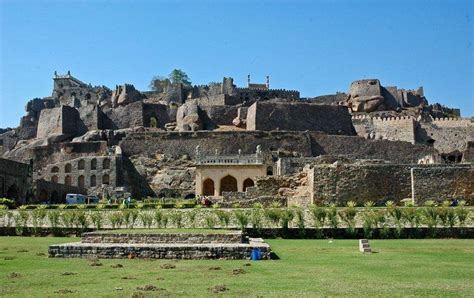 Golconda Fort Historical Facts and Pictures | The History Hub