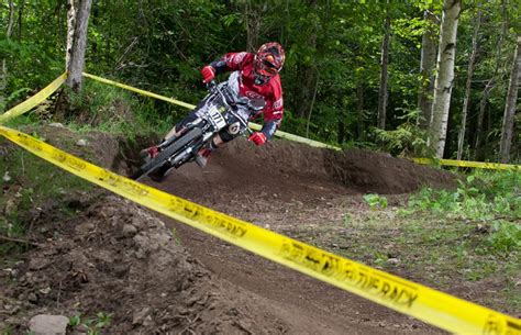 Beginners guide to downhill mountain biking - Canadian Cycling Magazine