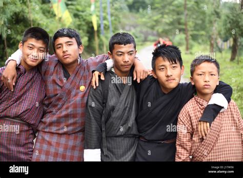 Bhutanese boy hi-res stock photography and images - Alamy