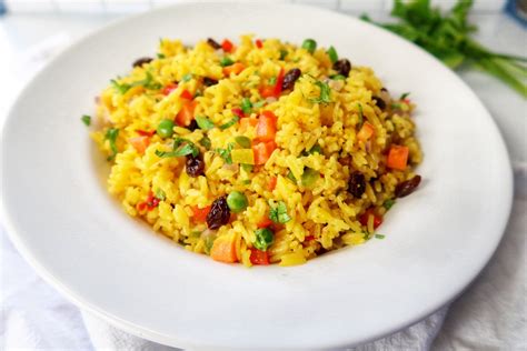 Caribbean Raisin Rice – Foodie Not a Chef | Afrocaribbean Food Blog