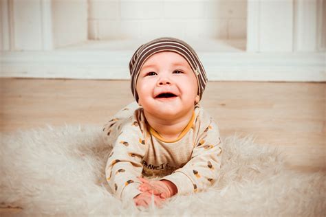 smiling-baby image - Free stock photo - Public Domain photo - CC0 Images