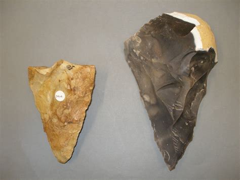 News from the stores: Flint Knapping and other Stone Age adventures.