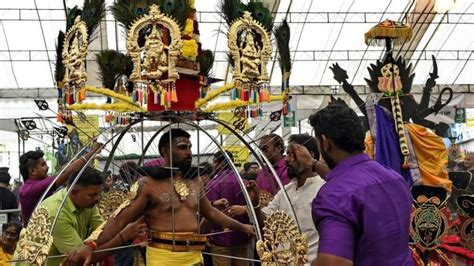 Kavadi Makers Suffer Tens of Thousands in Losses from Putrajaya's Kavadi Ban | Astro Ulagam