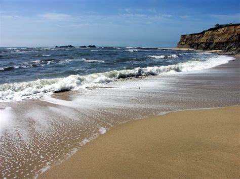 Beach at Half Moon Bay, California Stock Photo - Image of california, peaceful: 12450124