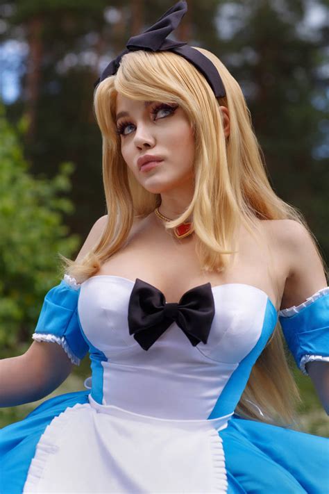 Alice in Wonderland by MilliganVick on DeviantArt