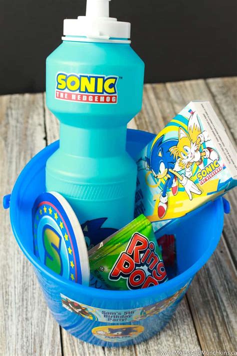 Sonic party favors