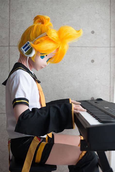 kagamine len vocaloid kigurumi cosplay by cocoa-box on DeviantArt