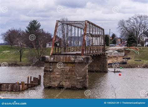 Pratt through Truss Bridge Demolition - Big Sandy River, Greenup, Kentucky Stock Image - Image ...