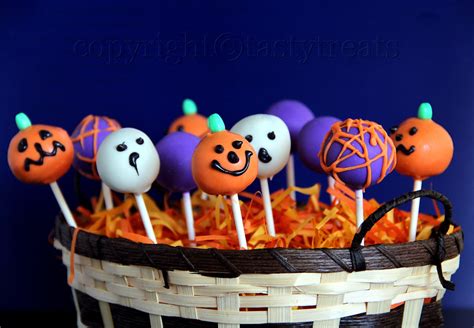 Tasty Treats: Halloween Cake Pops