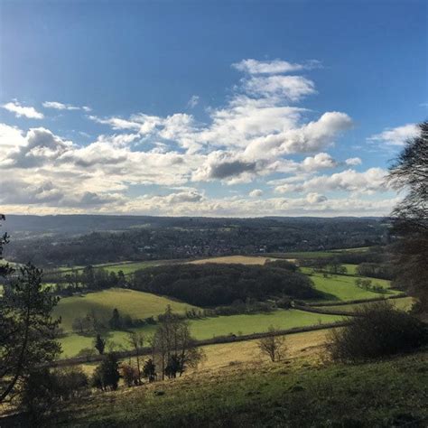 Loop of the Surrey Hills lanes by bike - Epic Road Rides