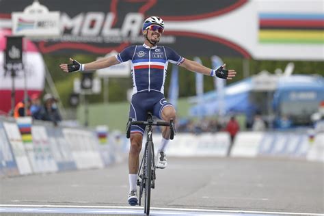 Alaphilippe 1st French road race world champion since 1997 | AP News