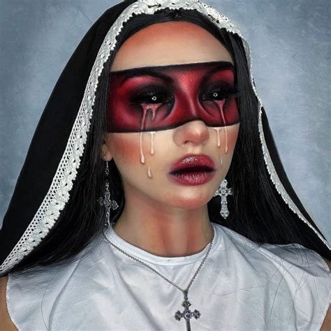 40+ Spooky Halloween Makeup Transformation Ideas : Sad Nun