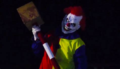 Killer Clown Prank - Pop Culture Video | eBaum's World