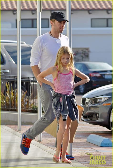 Chris Martin: Father-Daughter Day with Apple!: Photo 3040620 | Apple ...