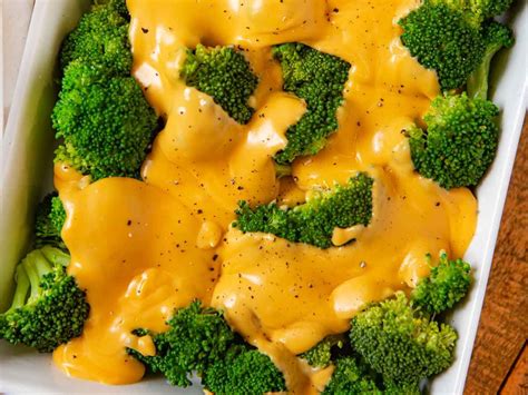 Broccoli in Cheese Sauce in serving dish | Best creamed spinach recipe ...