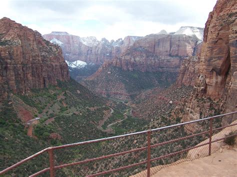 the.arys - gary and mary: May 11: Zion - Canyon Overlook Trail - a ...