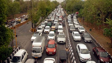 Delhi Traffic Police starts penalising vehicle owners using pressure ...