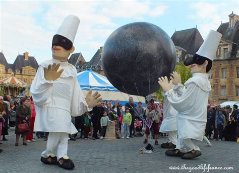 The World's biggest Puppet Festival, France | Untapped Cities