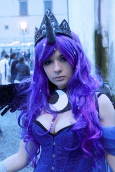 Princess Luna cosplay - MLP FIM | Princess luna cosplay, Luna cosplay, Princess luna