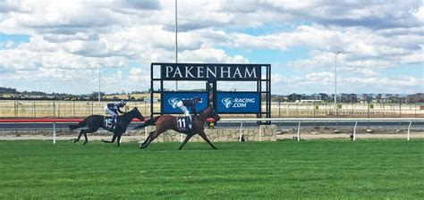 Pakenham Racecourse | News | Tips | Dates | How To Bet