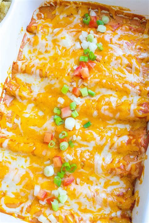 THE BEST Cheese Enchilada Recipe (Easy & Made In 30 Minutes)