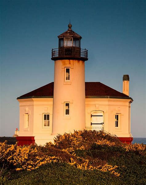 Coquille River Lighthouse | Bandon | Oregon | Photo By Gary Gray ...